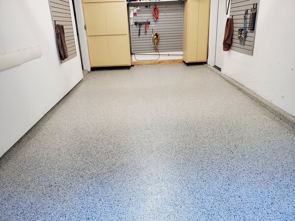 Before and After Garage Floor Coating in New Britain, CT (3)
