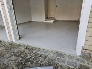 Before & After Garage Floor Coating in Farmington, CT (3)